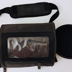GYMSHARK barrel bag xlnt cond